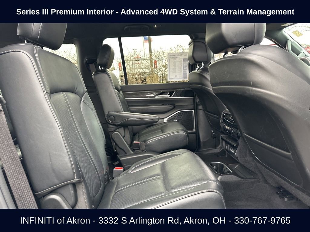 Used 2022 Jeep Wagoneer Series III w/ Flexible Seating Group image 32