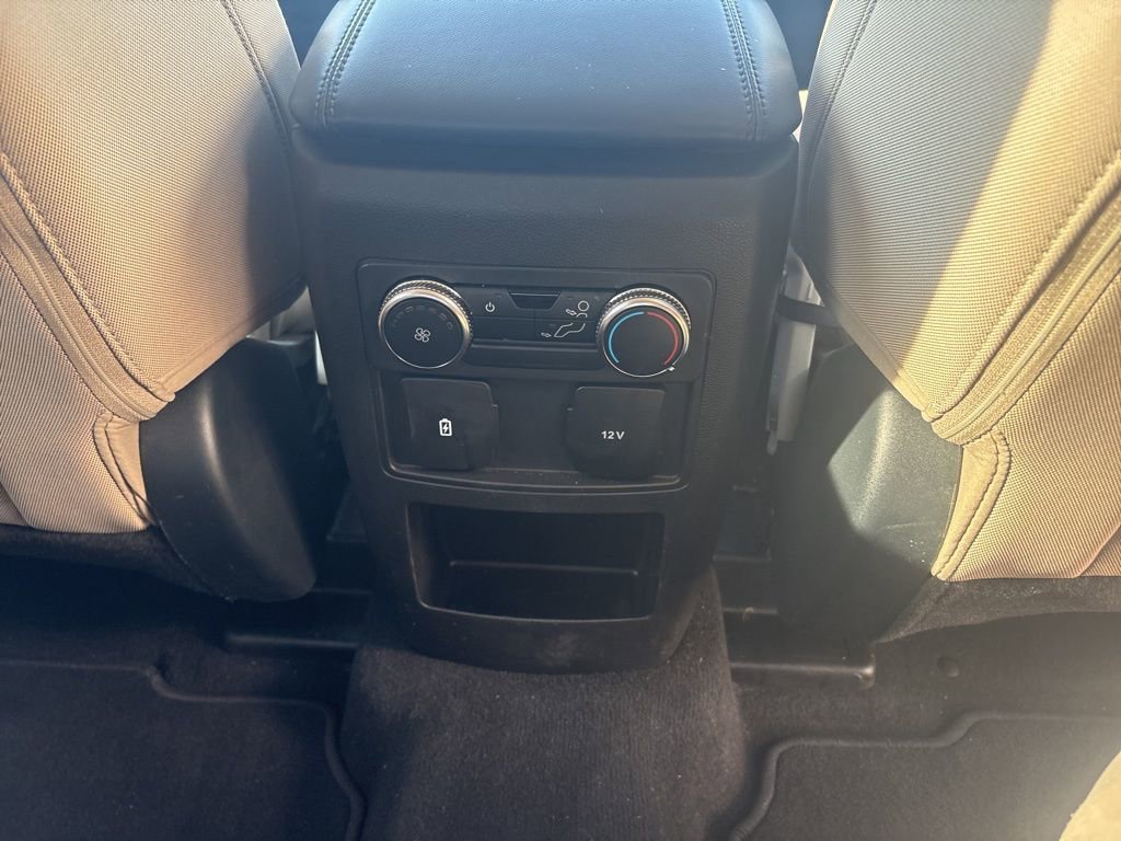 Used 2021 Ford Explorer XLT image 33