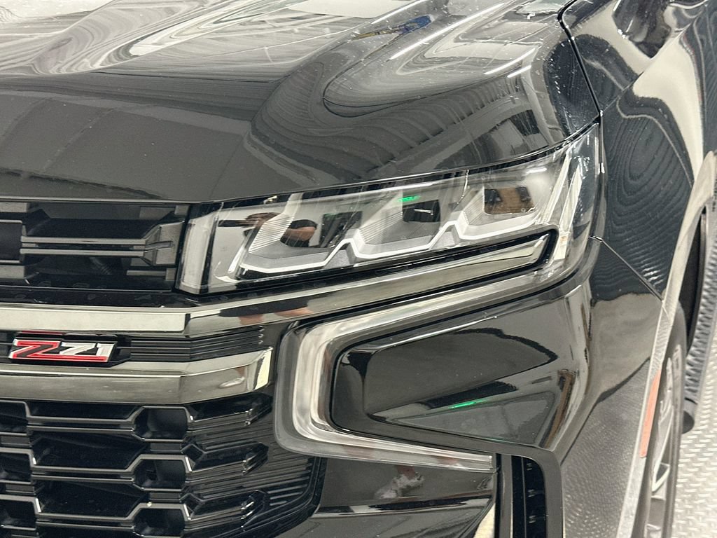 Used 2022 Chevrolet Suburban Z71 w/ Luxury Package AWD/4WD image 31