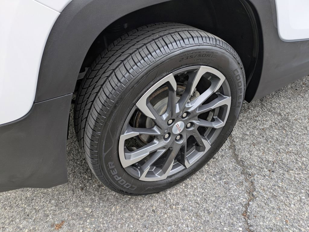 Certified 2022 GMC Terrain SLT w/ LPO, Floor Liner Package AWD/4WD image 38