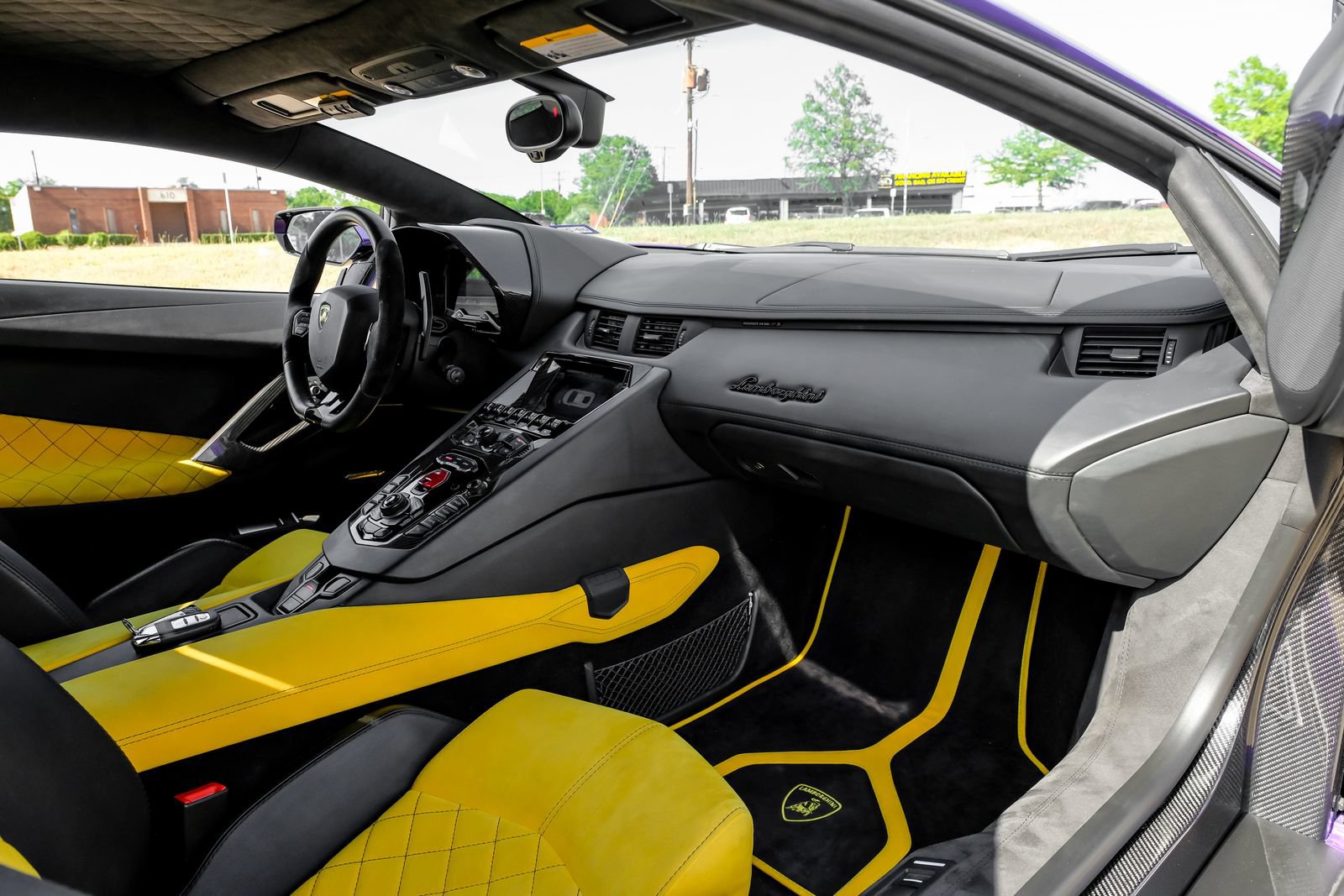 Used 2018 Lamborghini Aventador S AWD/4WD image 15