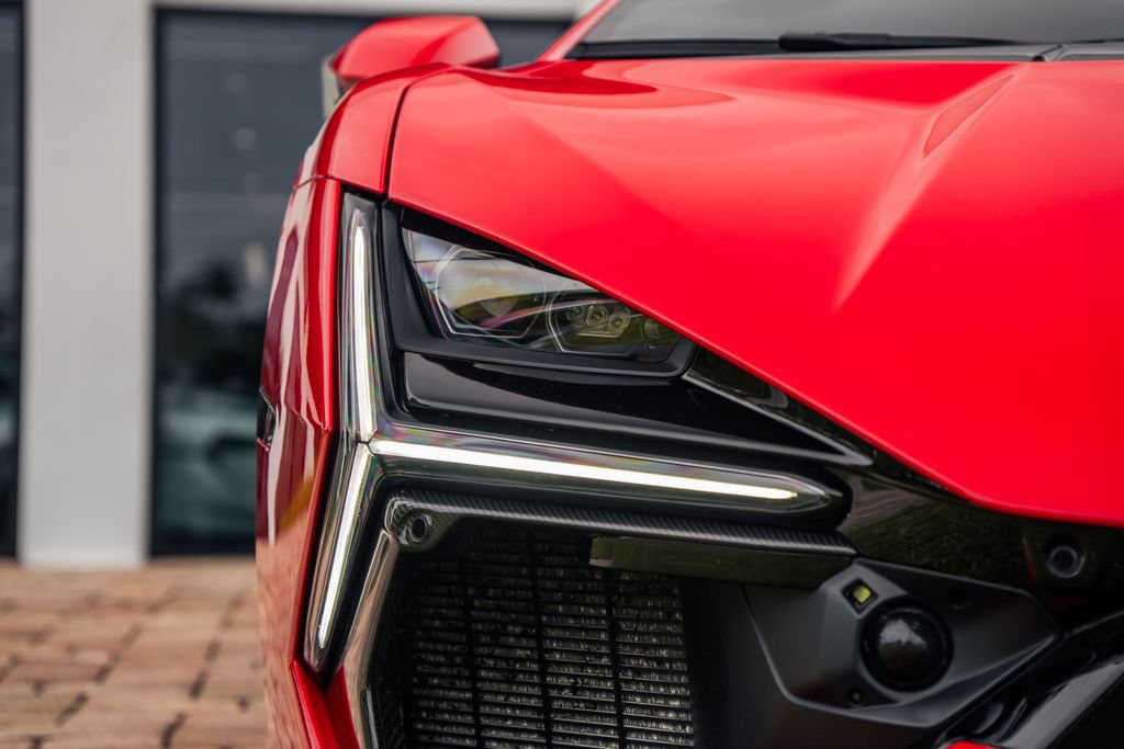 Used 2025 Lamborghini Revuelto AWD/4WD image 10