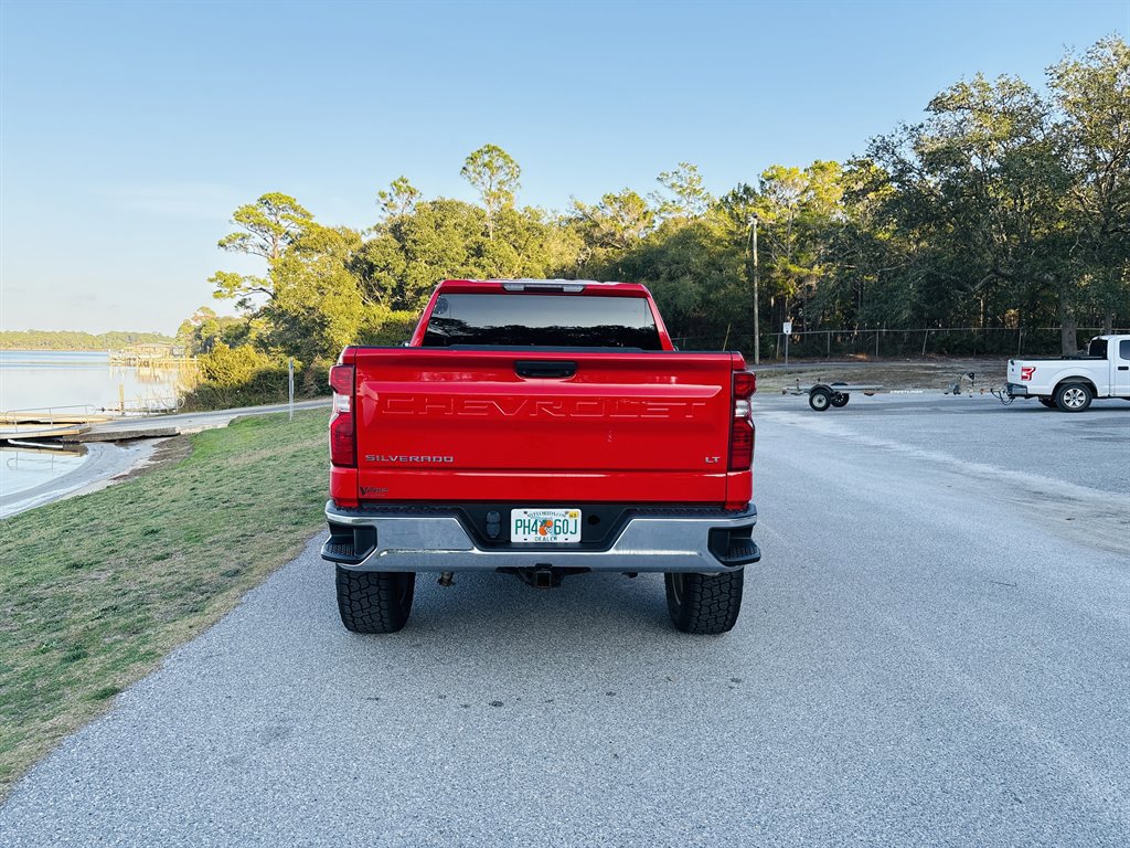 Used 2020 Chevrolet Silverado 1500 LT w/ Trailering Package image 6