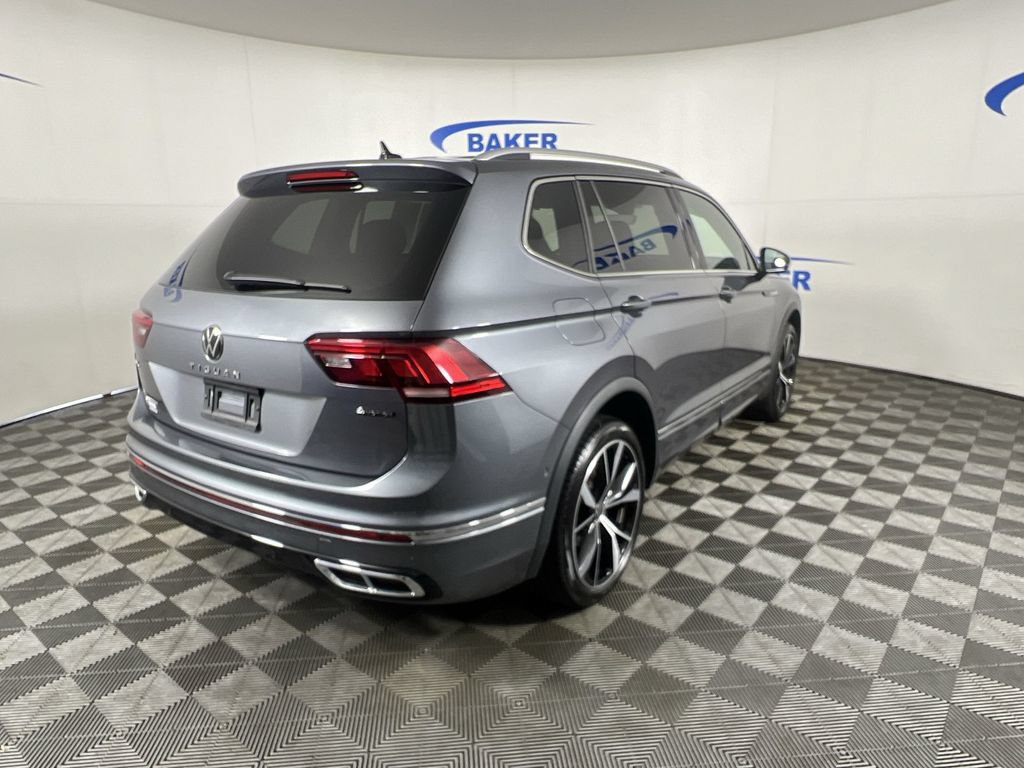 Used 2024 Volkswagen Tiguan SEL R-Line AWD/4WD image 9