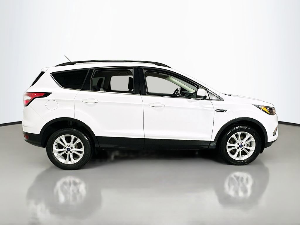 Used 2018 Ford Escape SE image 9