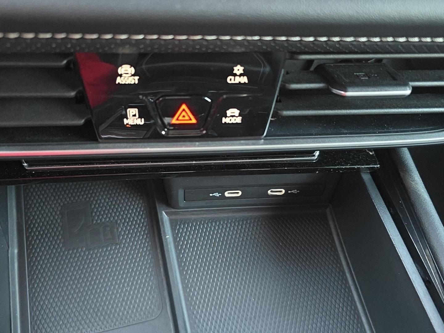 Used 2024 Volkswagen Atlas Cross Sport SE image 22