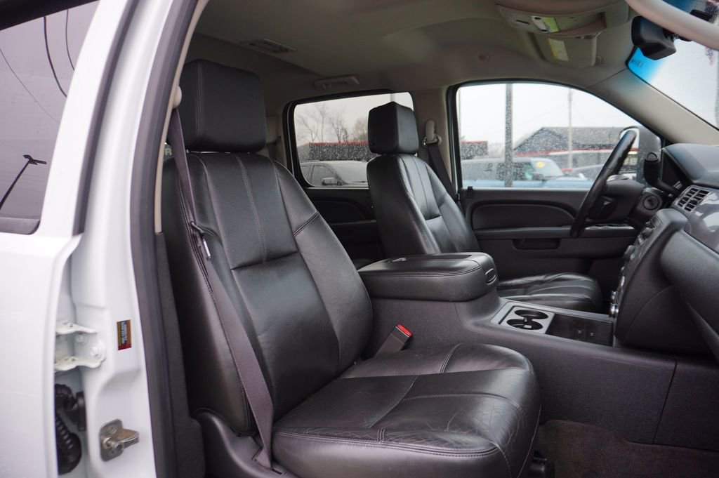 Used 2014 Chevrolet Silverado 2500 LTZ image 26