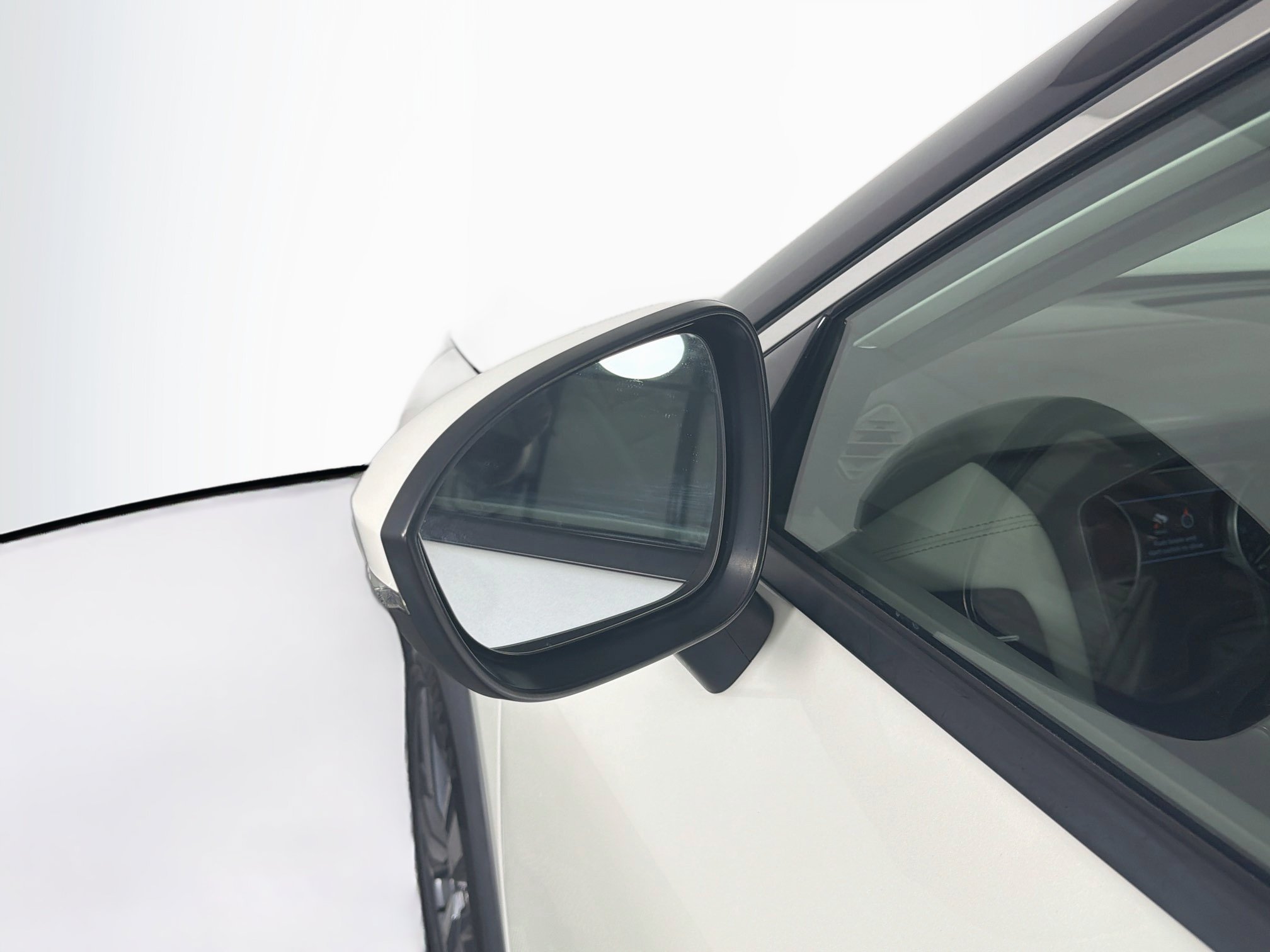 Used 2023 Nissan Rogue SL FWD image 16