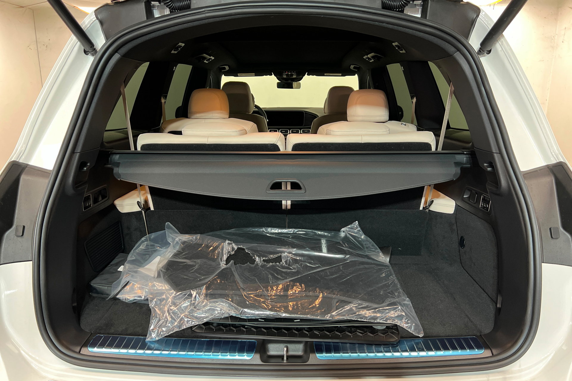 New 2026 Mercedes-Benz GLS 580 4MATIC image 23