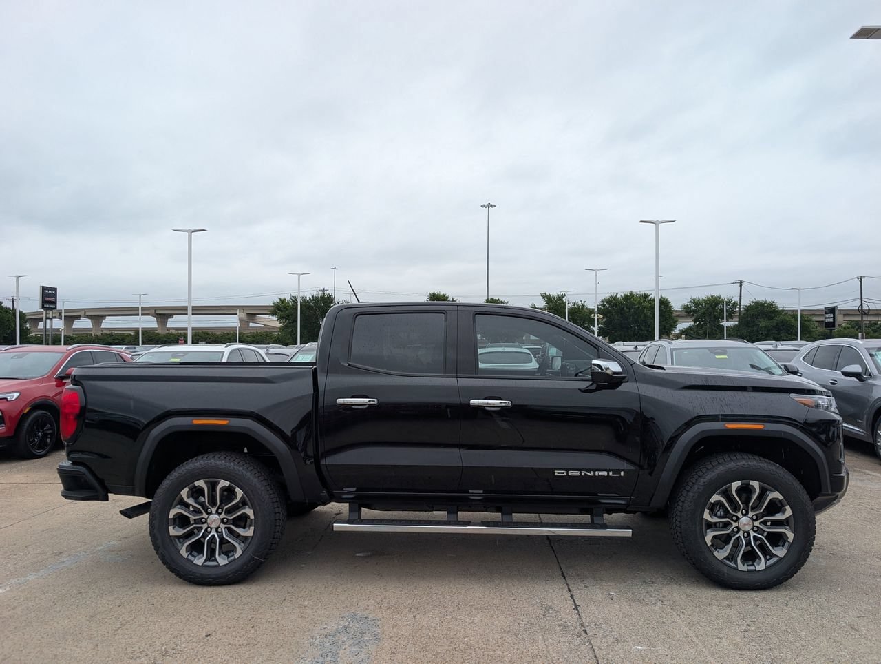 New 2026 GMC Canyon Denali AWD/4WD image 3