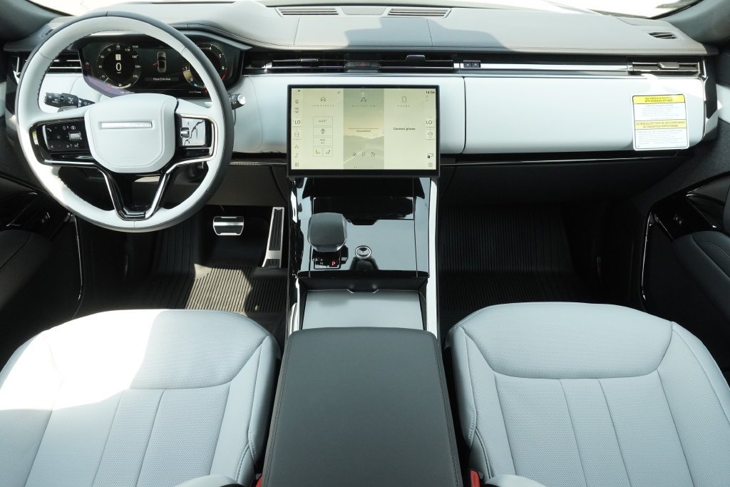 New 2026 Land Rover Range Rover Sport Dynamic SE AWD/4WD image 9