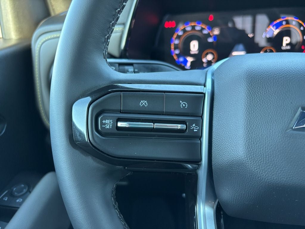 Used 2024 Chevrolet Colorado ZR2 w/ ZR2 Bison Edition AWD/4WD image 18