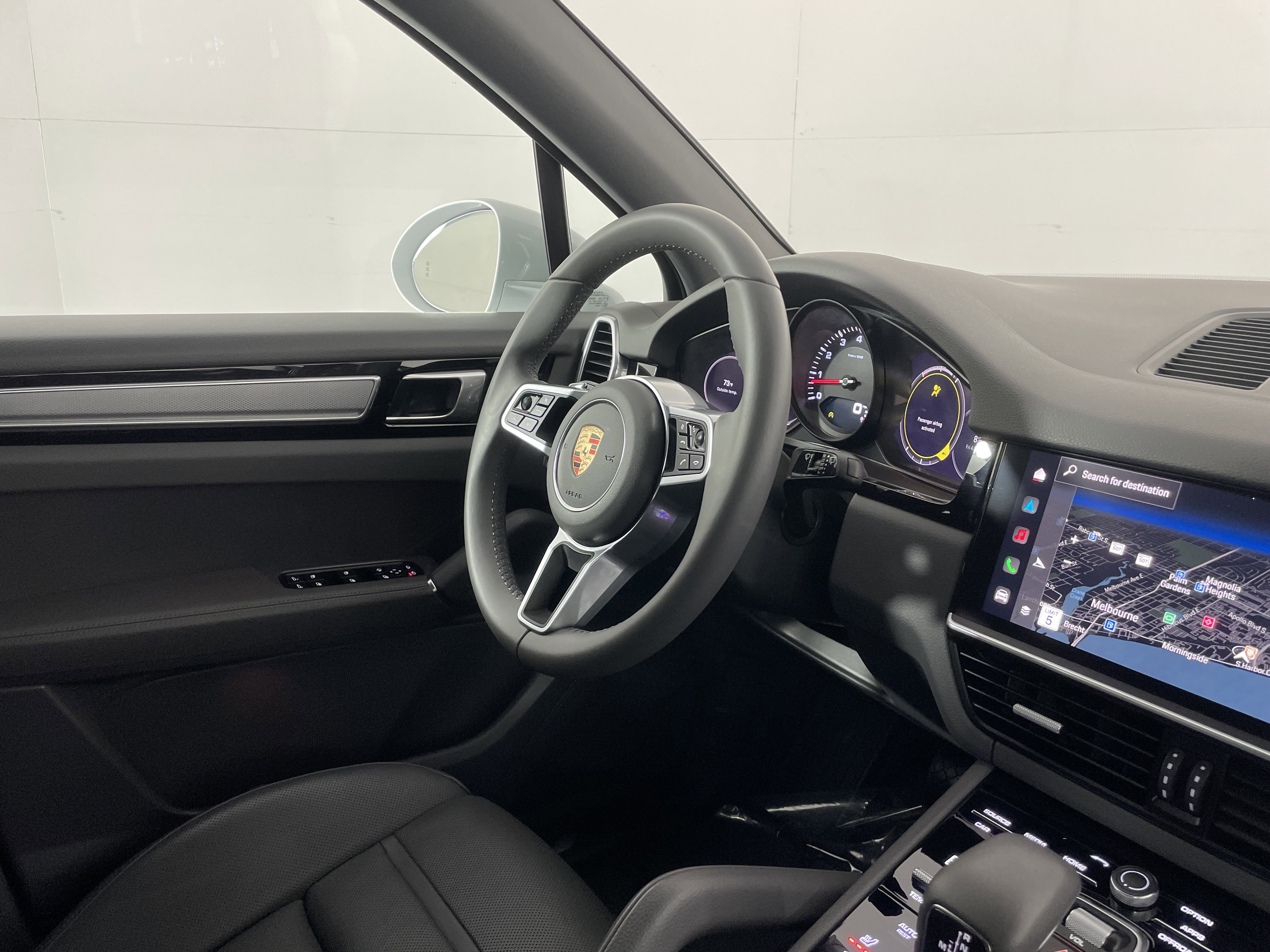 Certified 2023 Porsche Cayenne Platinum Edition image 12