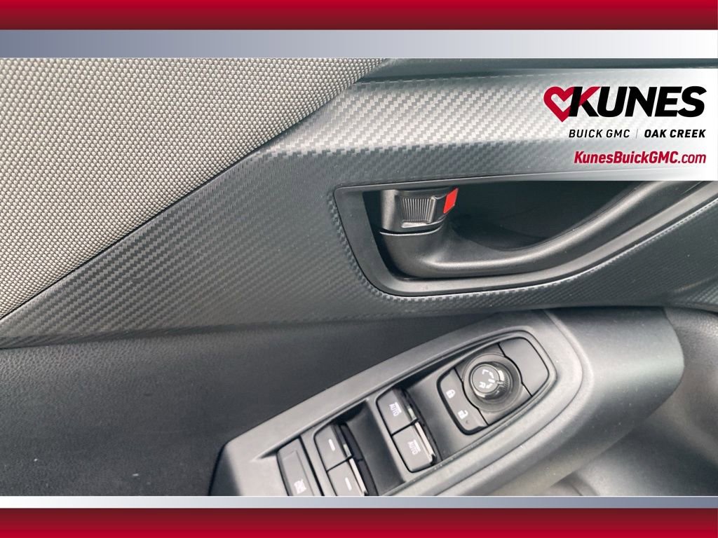 Used 2024 Subaru Crosstrek 2.0i Premium image 9