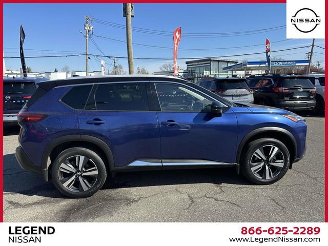 Used 2023 Nissan Rogue SL image 2