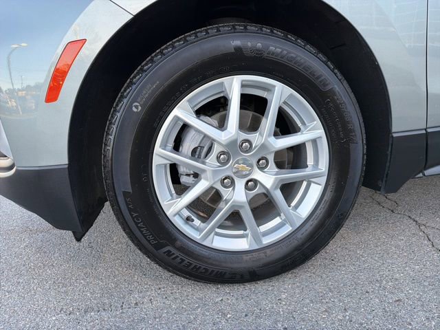 Used 2023 Chevrolet Equinox LT image 38
