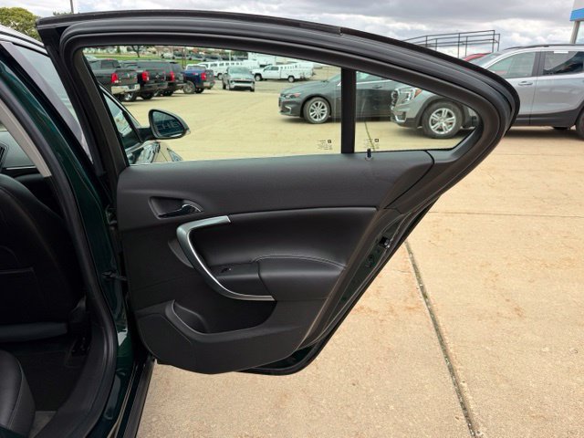Used 2015 Buick Regal Premium FWD image 29