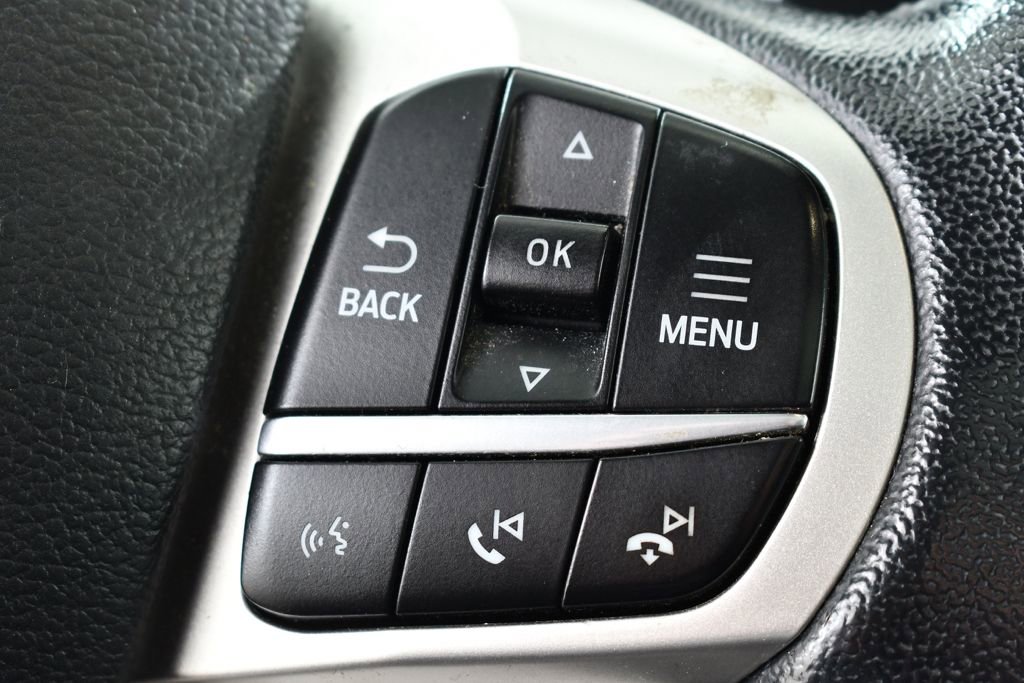 Used 2022 Ford Explorer XLT w/ Equipment Group 202A AWD/4WD image 33