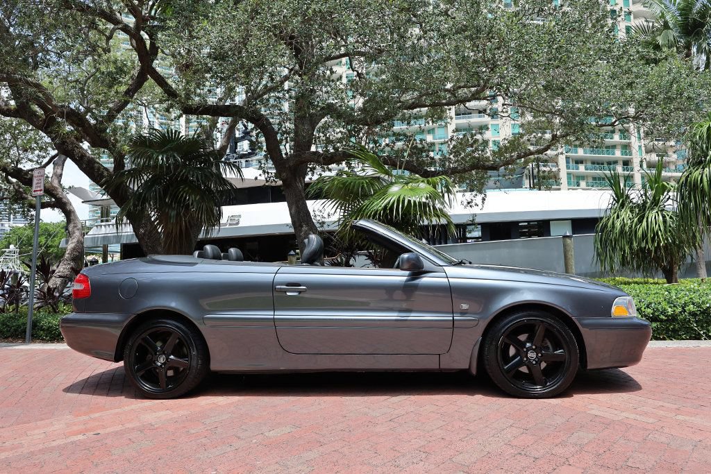 Used 2004 Volvo C70 HT FWD image 24
