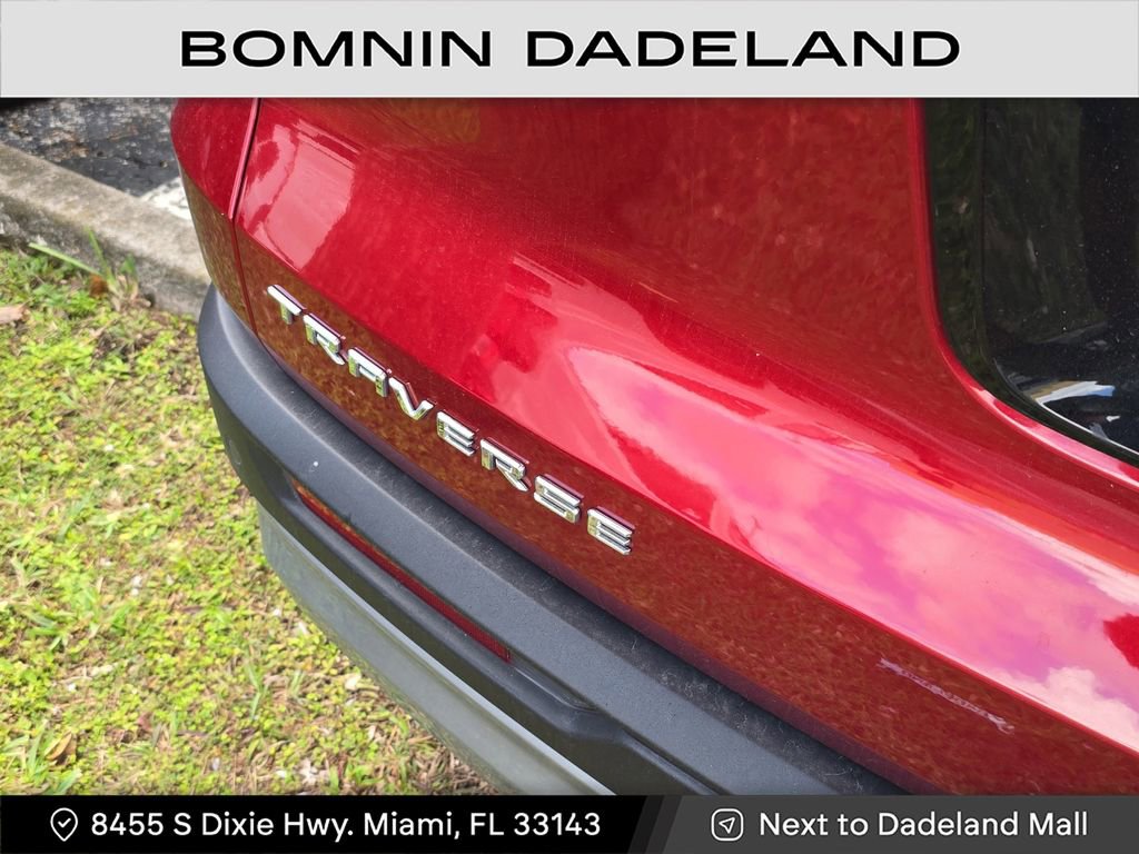 Used 2024 Chevrolet Traverse LT image 8