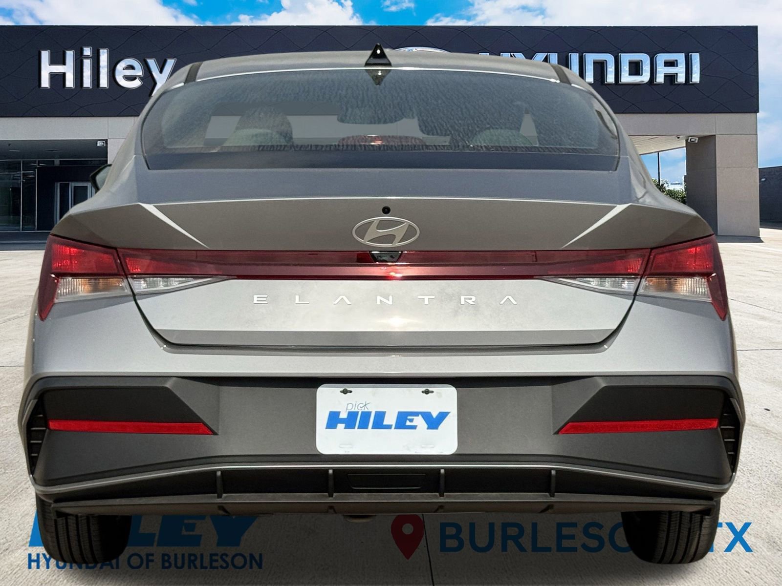 New 2026 Hyundai Elantra SE FWD image 8