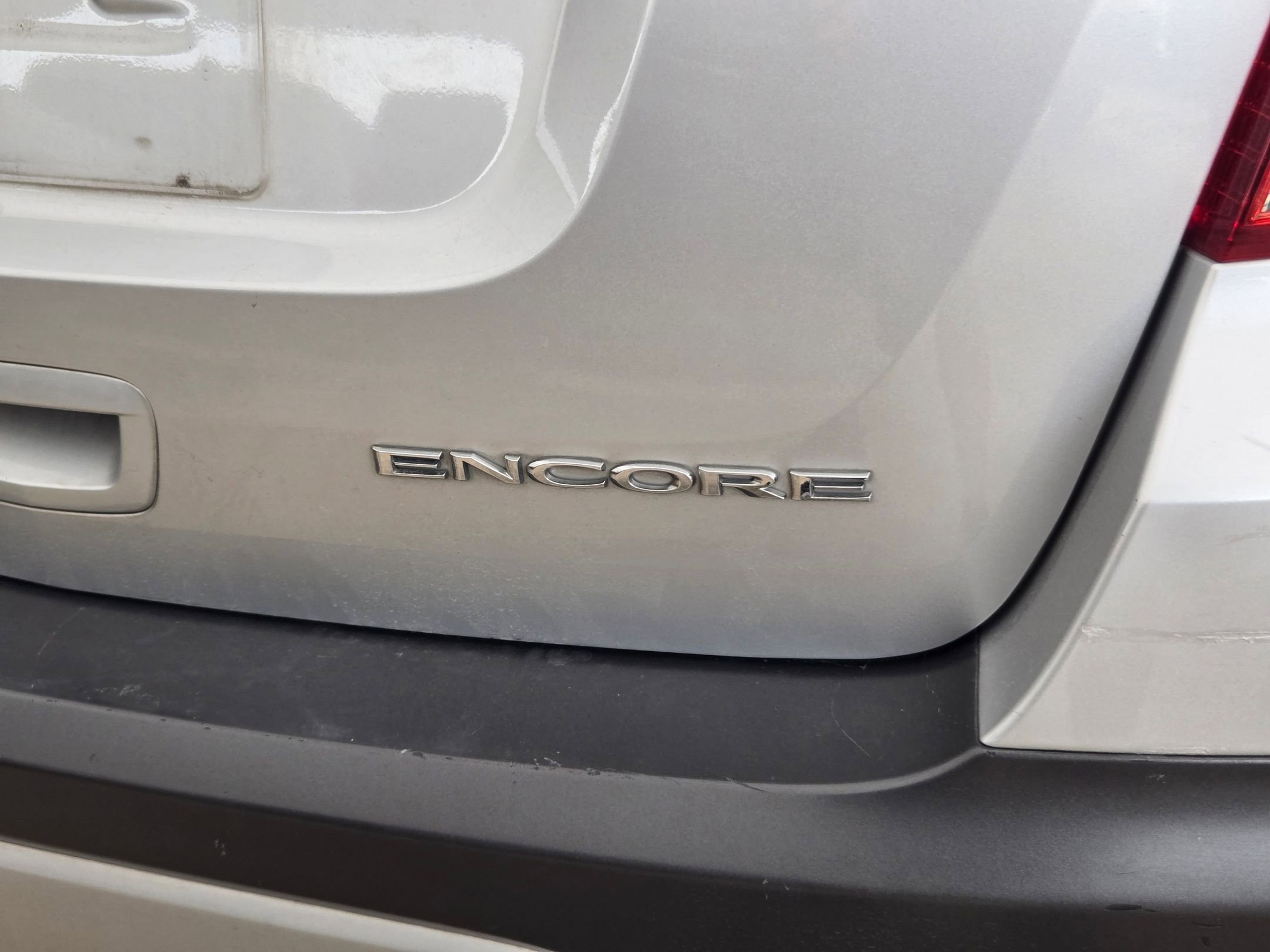 Used 2013 Buick Encore Convenience FWD image 9