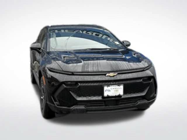 New 2026 Chevrolet Equinox EV LT AWD/4WD image 3