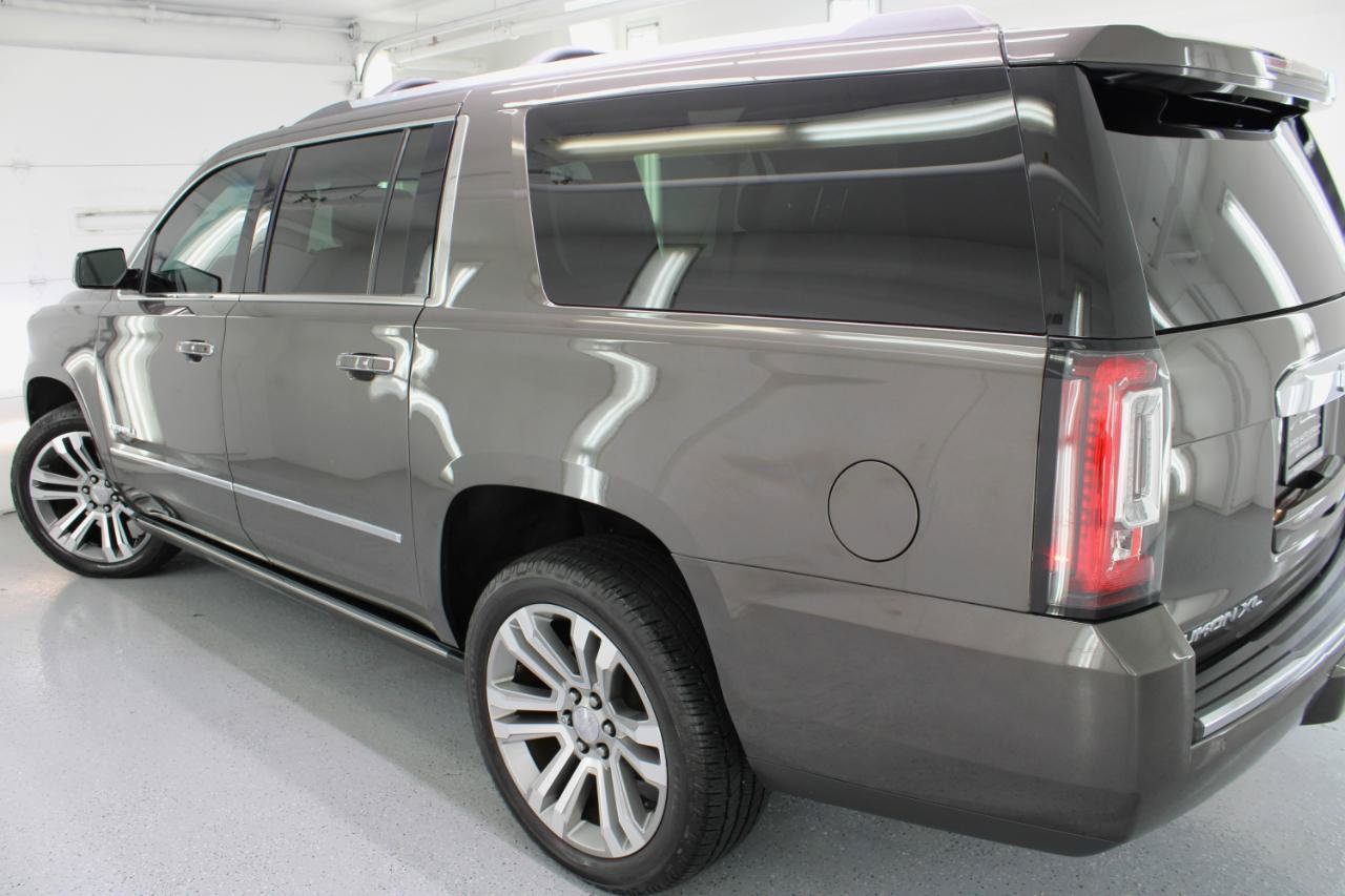 Used 2019 GMC Yukon XL Denali w/ Denali Ultimate Package AWD/4WD image 16