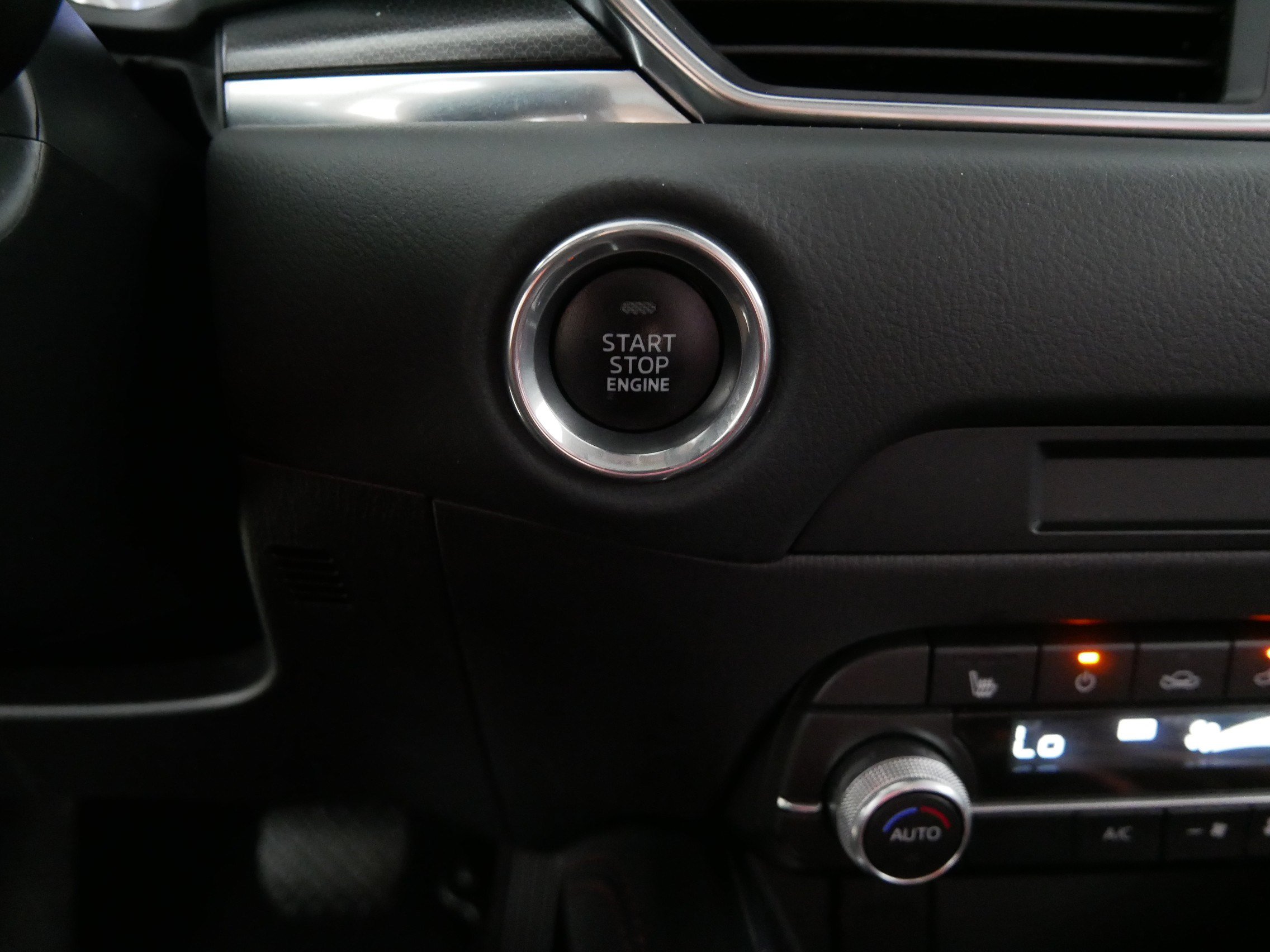 Certified 2025 MAZDA CX-5 Carbon Edition AWD/4WD image 30