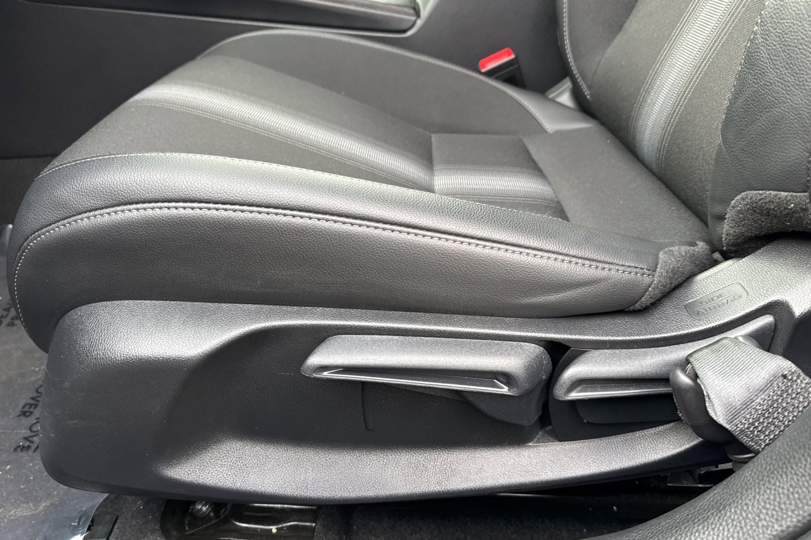 Used 2025 Honda Civic Sport image 15