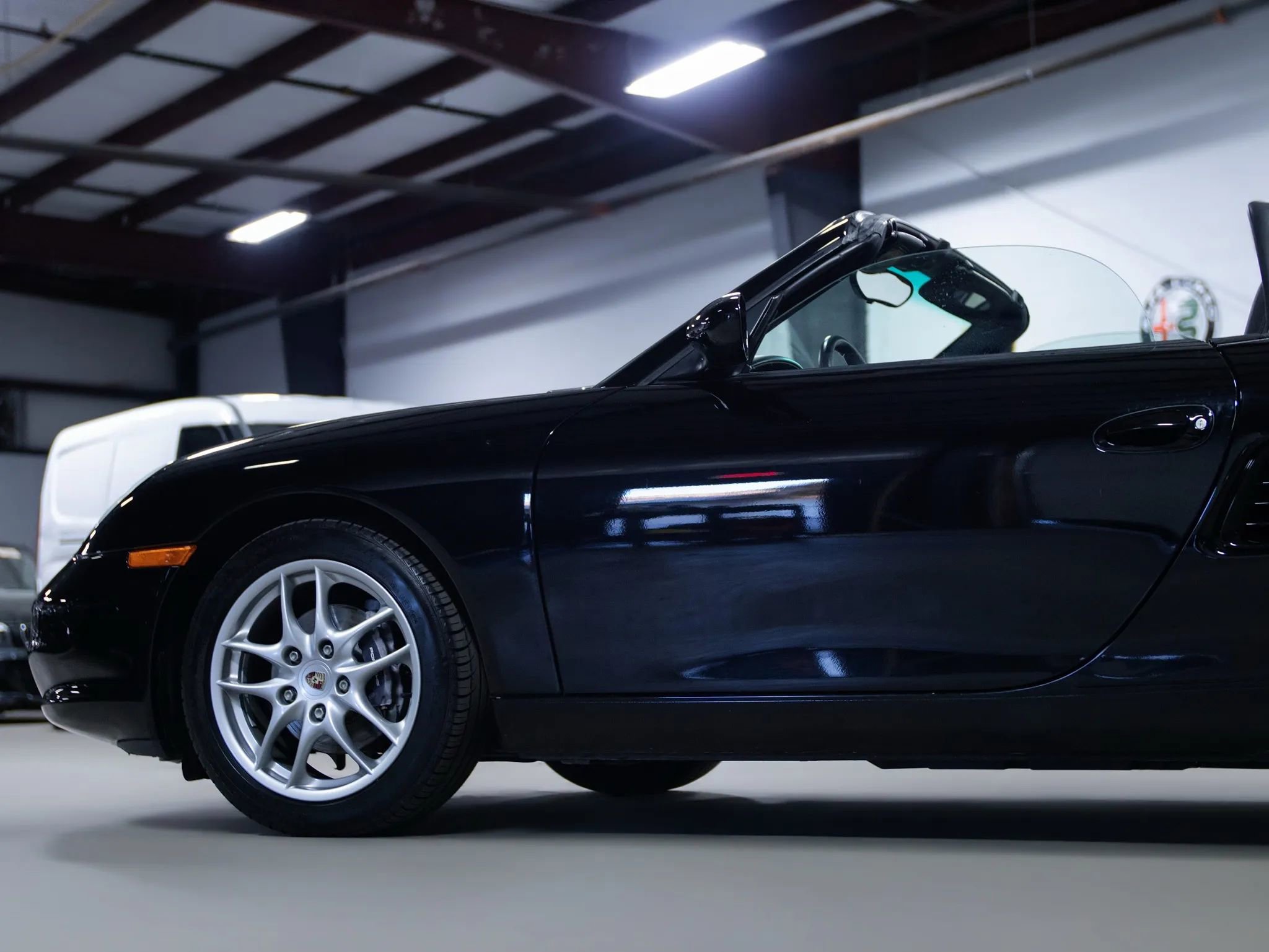 Used 2004 Porsche Boxster image 21