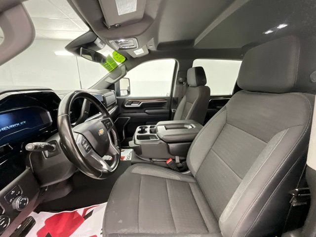 Used 2024 Chevrolet Silverado 2500 LT AWD/4WD image 15
