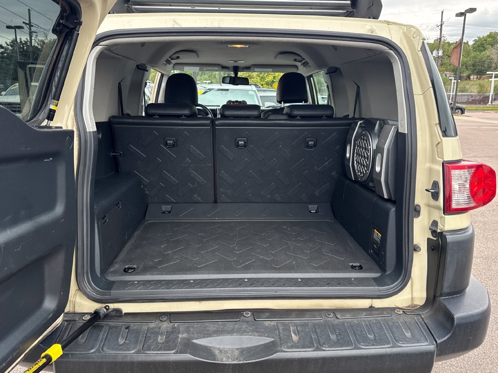Used 2010 Toyota FJ Cruiser 4WD image 25