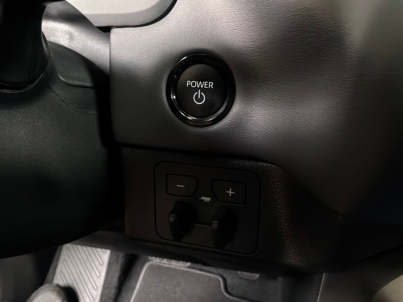 New 2026 Toyota Sequoia Platinum AWD/4WD image 33