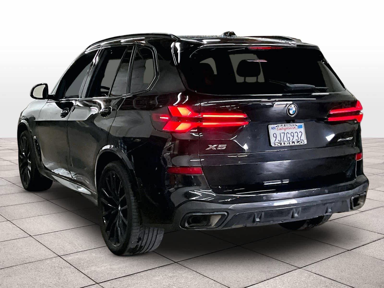 Used 2024 BMW X5 xDrive40i w/ Executive Package image 13