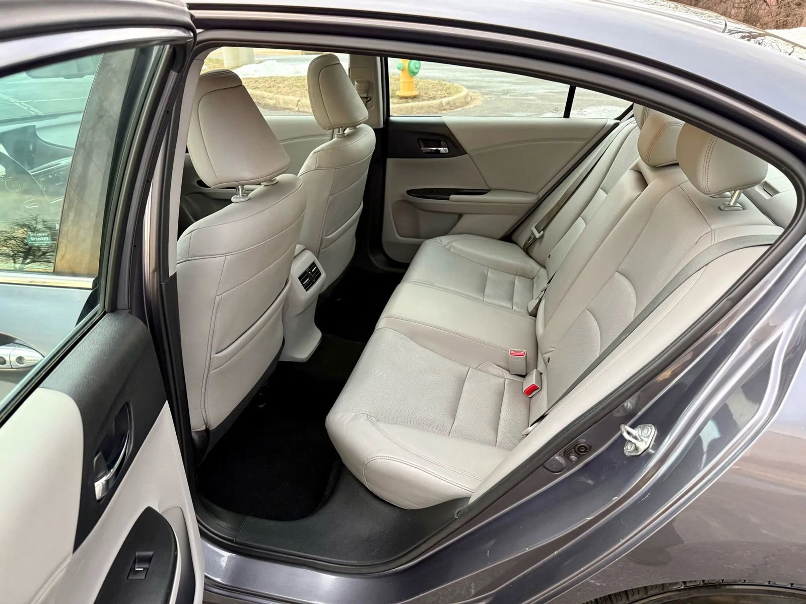 Used 2015 Honda Accord EX-L image 16