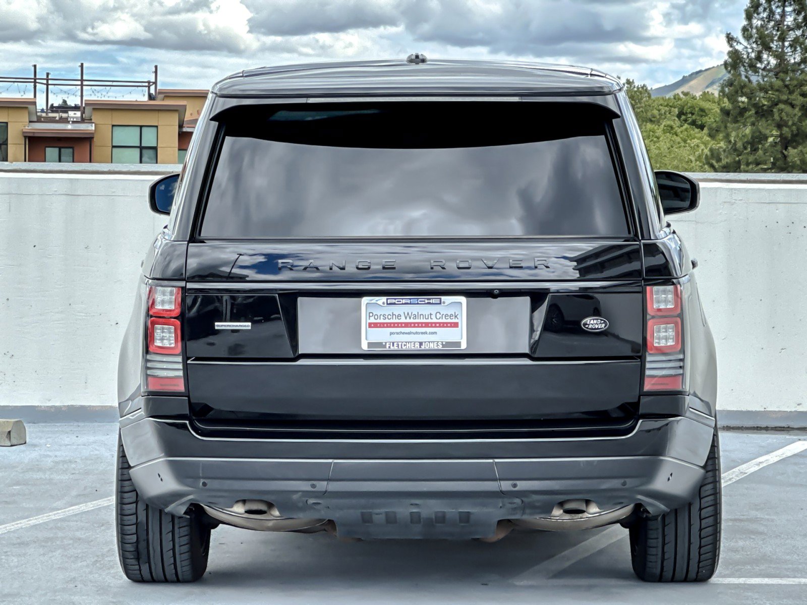 Used 2015 Land Rover Range Rover Supercharged AWD/4WD image 7