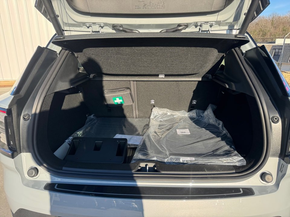 New 2026 Volvo EX30 Cross Country Ultra image 15