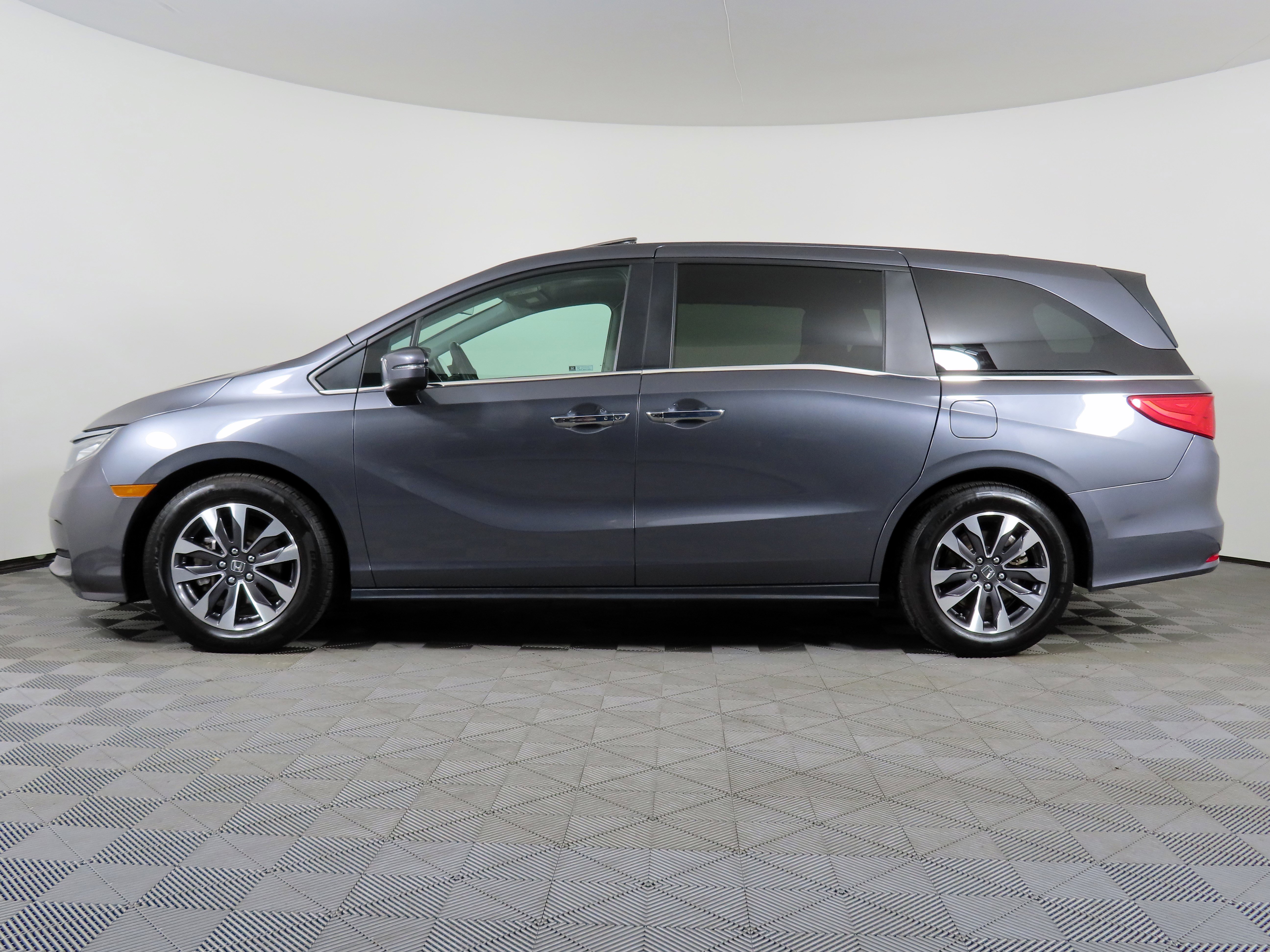 Used 2024 Honda Odyssey EX-L image 41