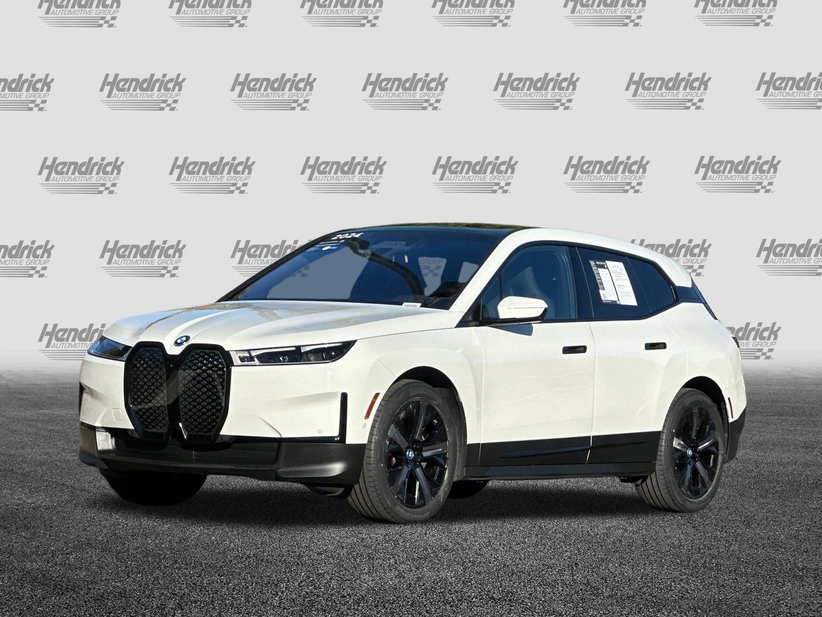 Certified 2024 BMW iX xDrive50 w/ Premium Package AWD/4WD image 9