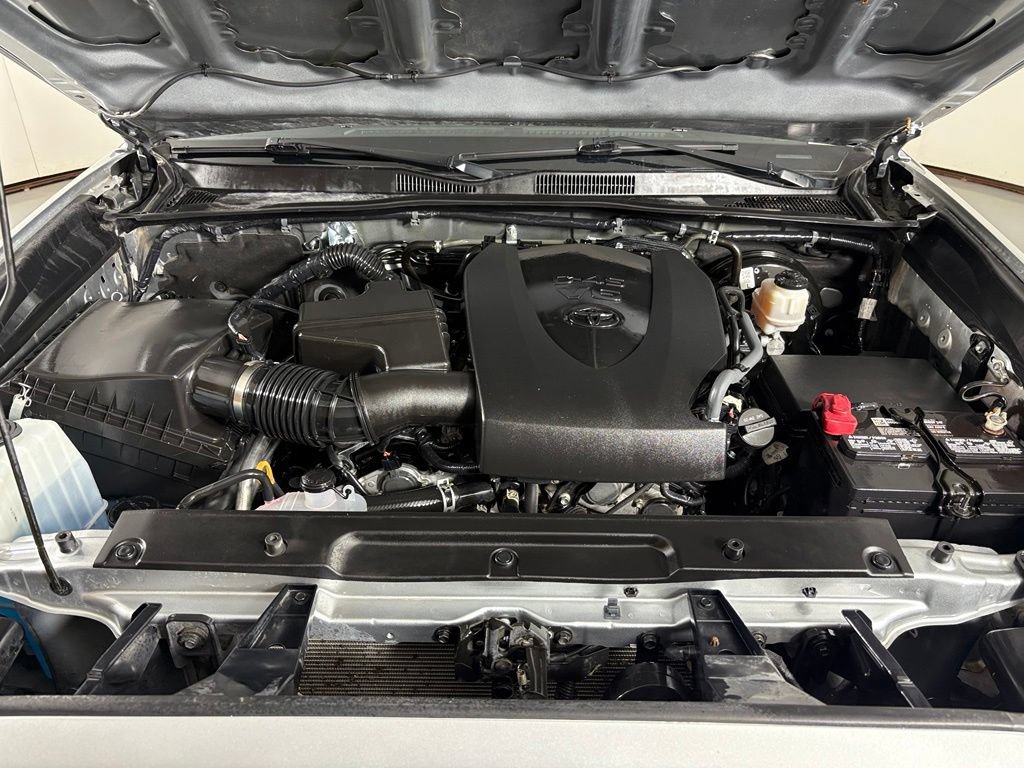 Used 2023 Toyota Tacoma SR5 RWD image 48