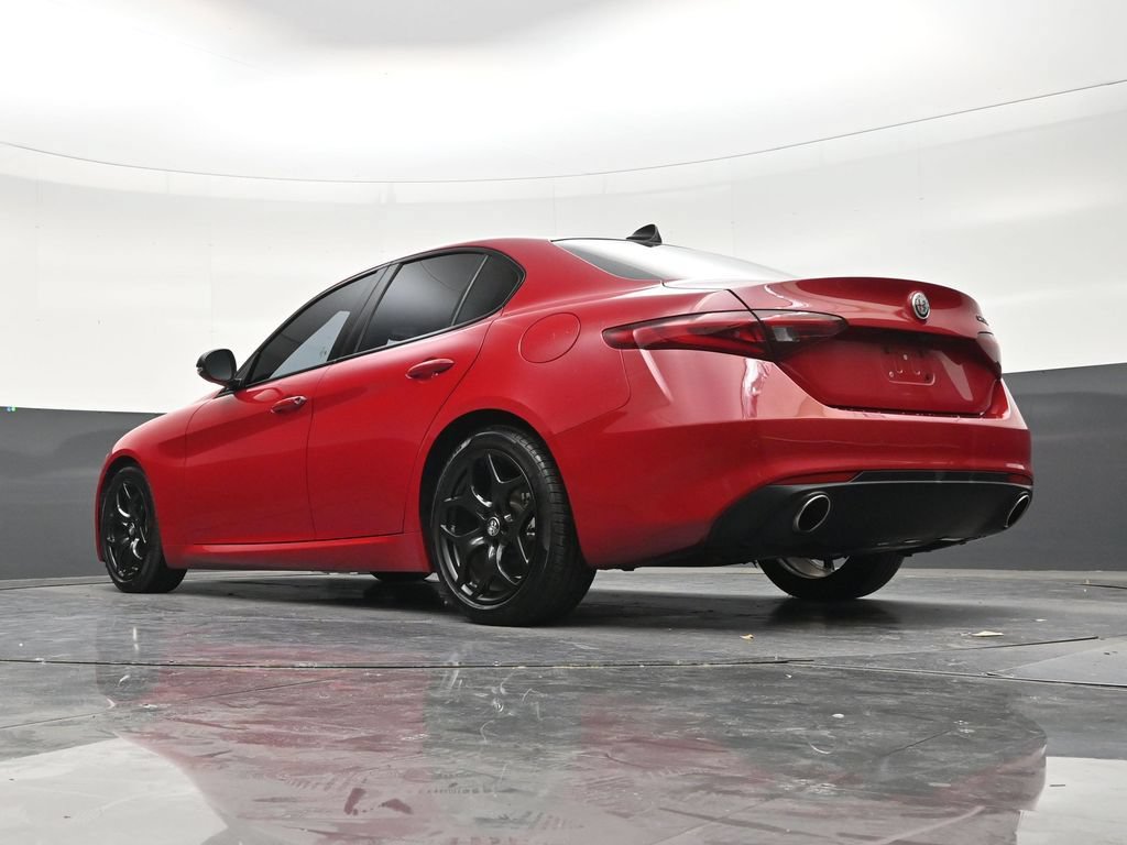 Used 2021 Alfa Romeo Giulia Sprint w/ Nero Edizione RWD image 22