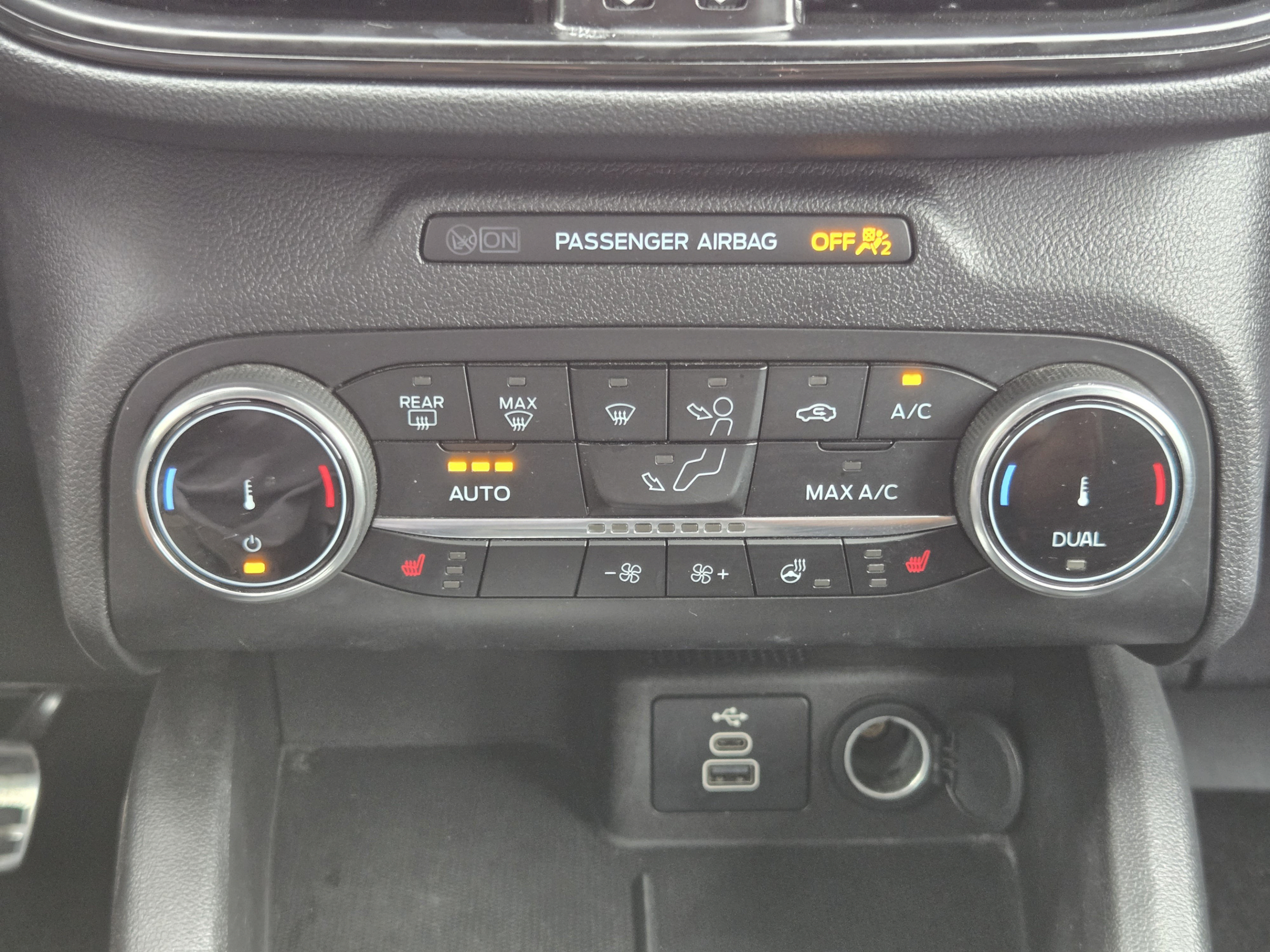 Used 2024 Ford Escape ST-Line AWD/4WD image 15