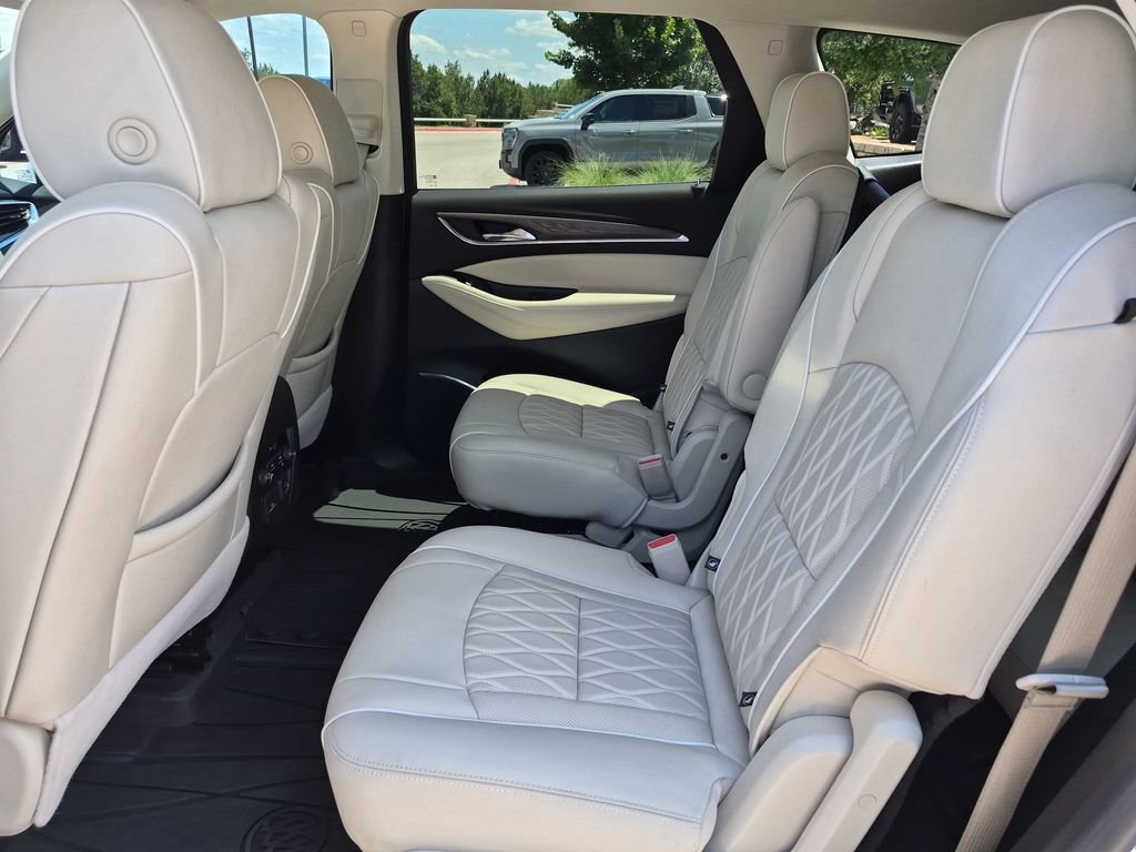 Used 2023 Buick Enclave Avenir w/ Avenir Technology Package FWD image 34