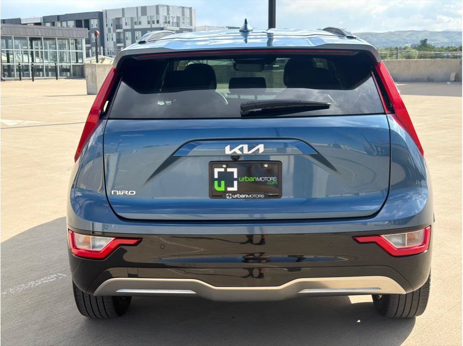 Used 2023 Kia Niro Wind w/ Wind Preserve Package FWD image 7