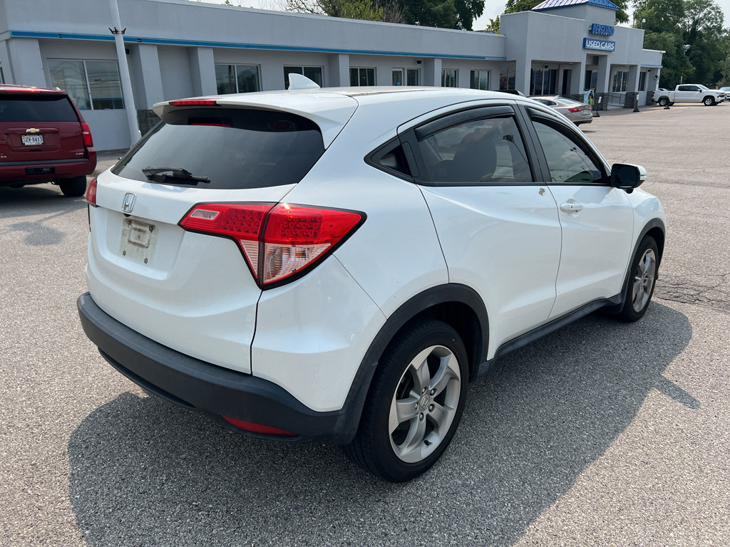 Used 2017 Honda HR-V EX image 5