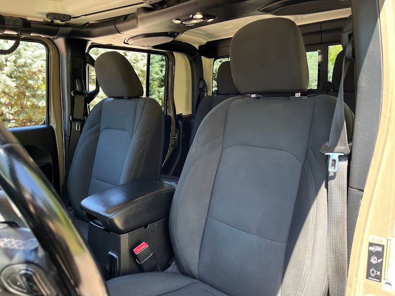 Used 2020 Jeep Gladiator Sport w/ Quick Order Package 24S AWD/4WD image 9