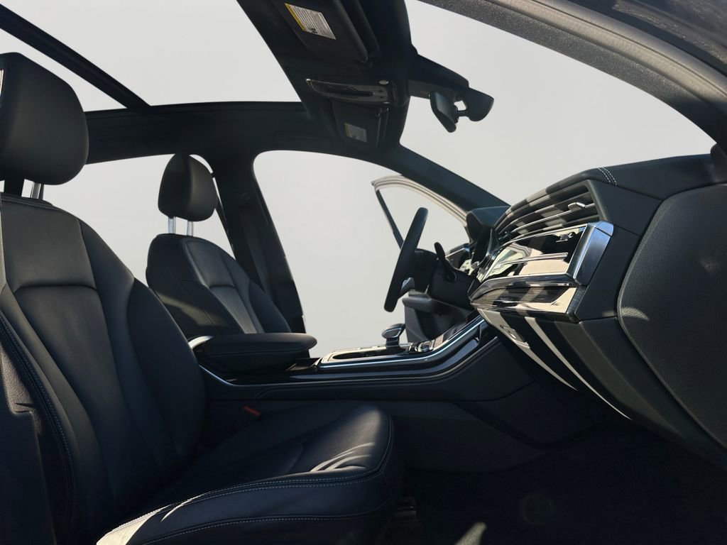 Used 2025 Audi Q7 3.0T Premium Plus image 23