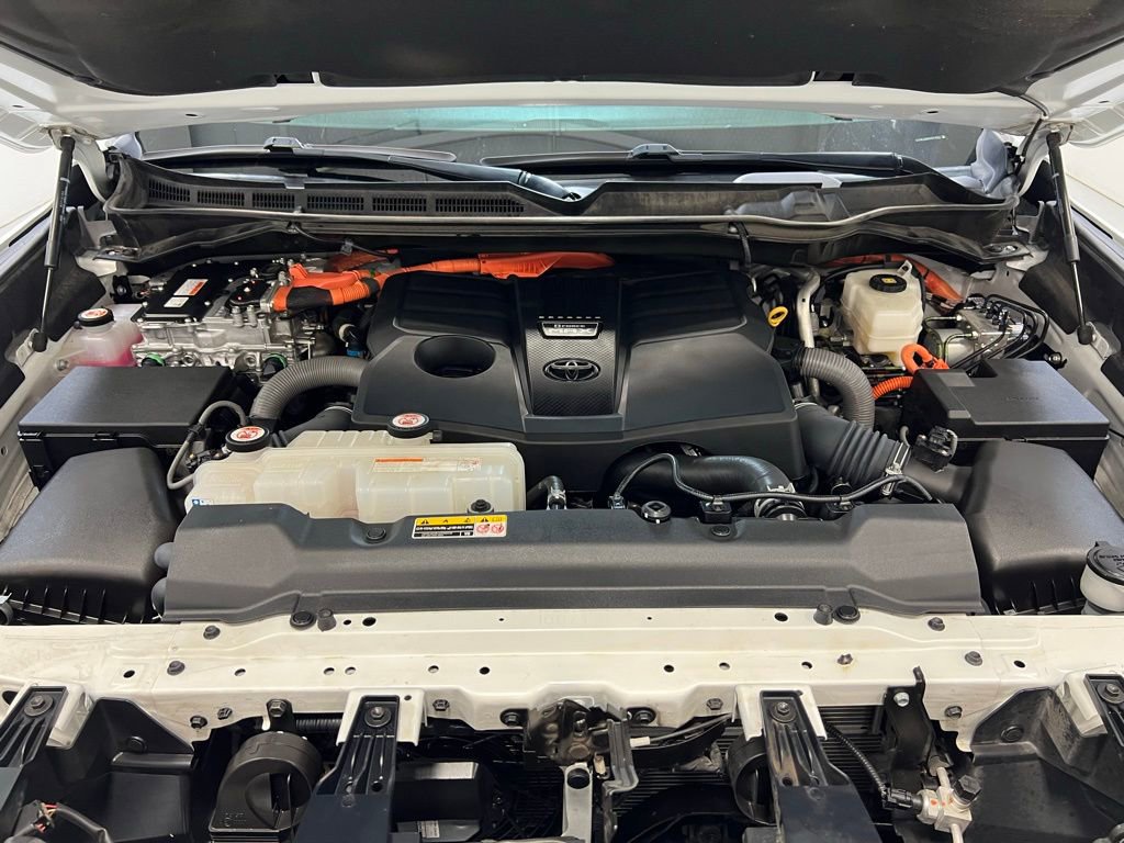 Used 2024 Toyota Tundra Limited image 32