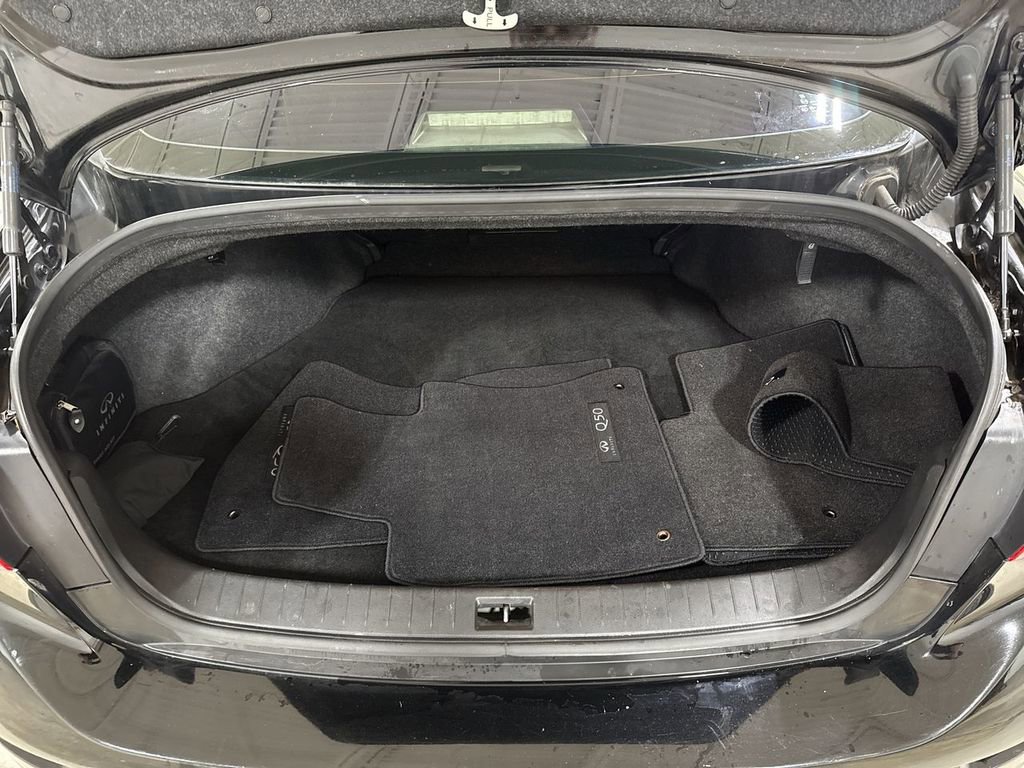 Used 2014 INFINITI Q50 Premium w/ Deluxe Touring Package image 25